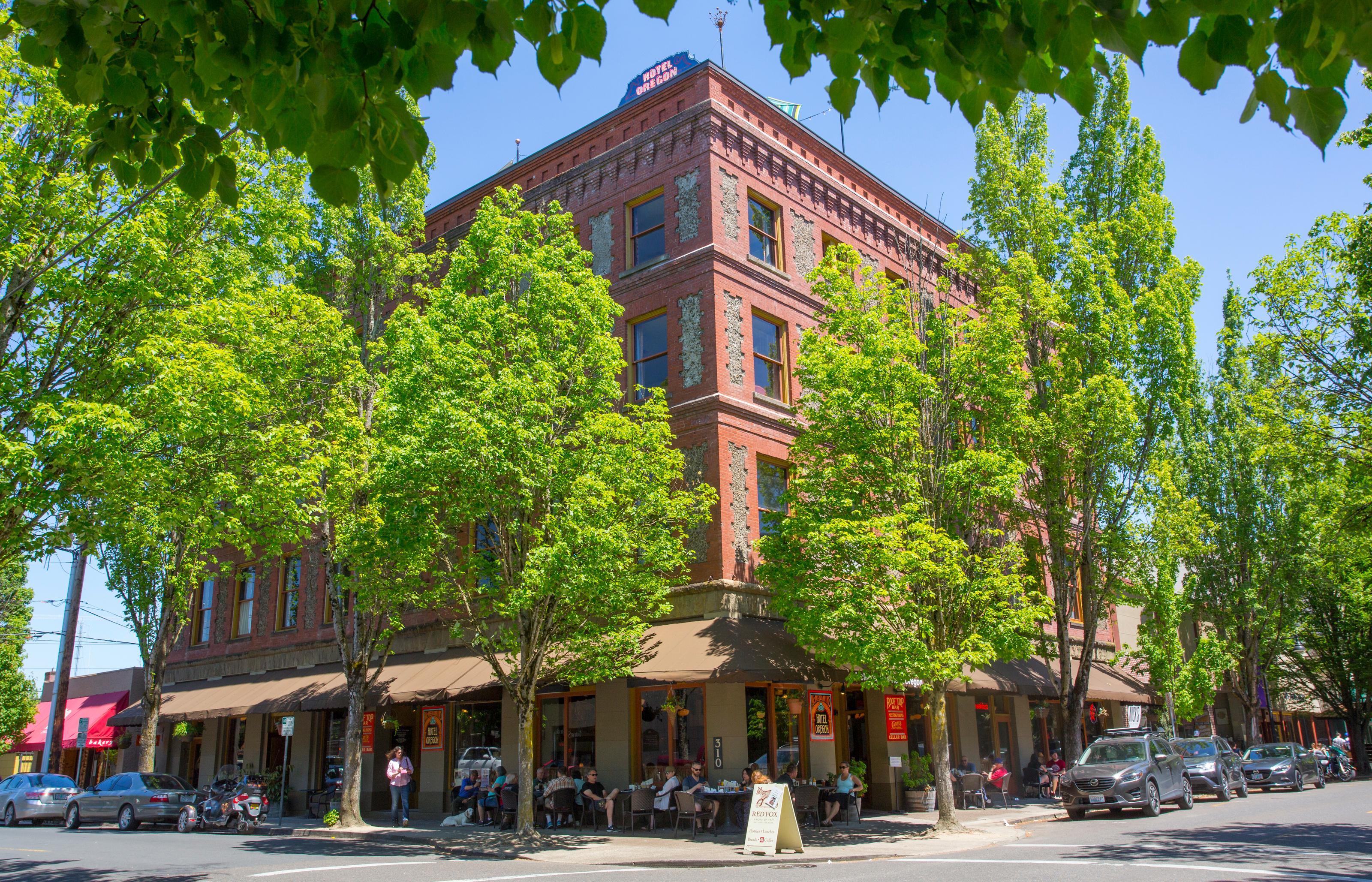 Mcmenamins Hotel Oregon МакМинвил Екстериор снимка