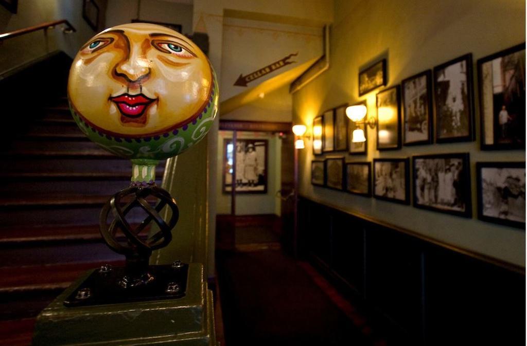 Mcmenamins Hotel Oregon МакМинвил Екстериор снимка